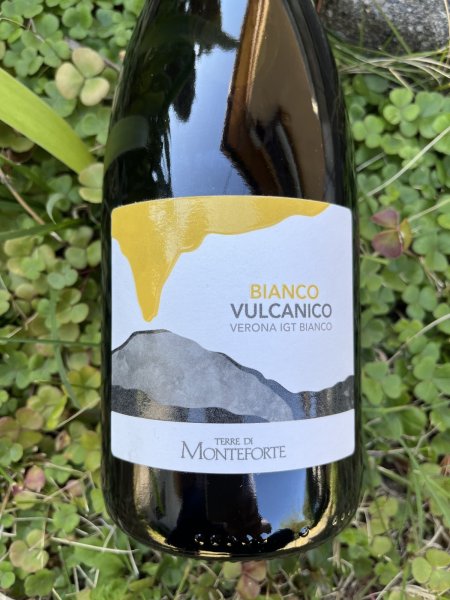 画像1:  ヴェローナ ビアンコ IGT "ビアンコ・ブルカニコ" 2024 (カンティーナ・ディ・モンテフォルテ) (1)